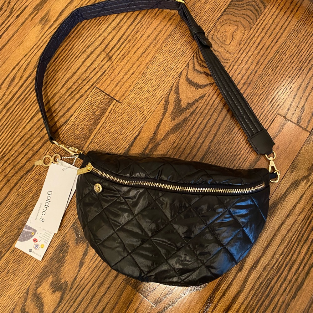 Gold No.8 Reversible Sling Bag, Black and Navy